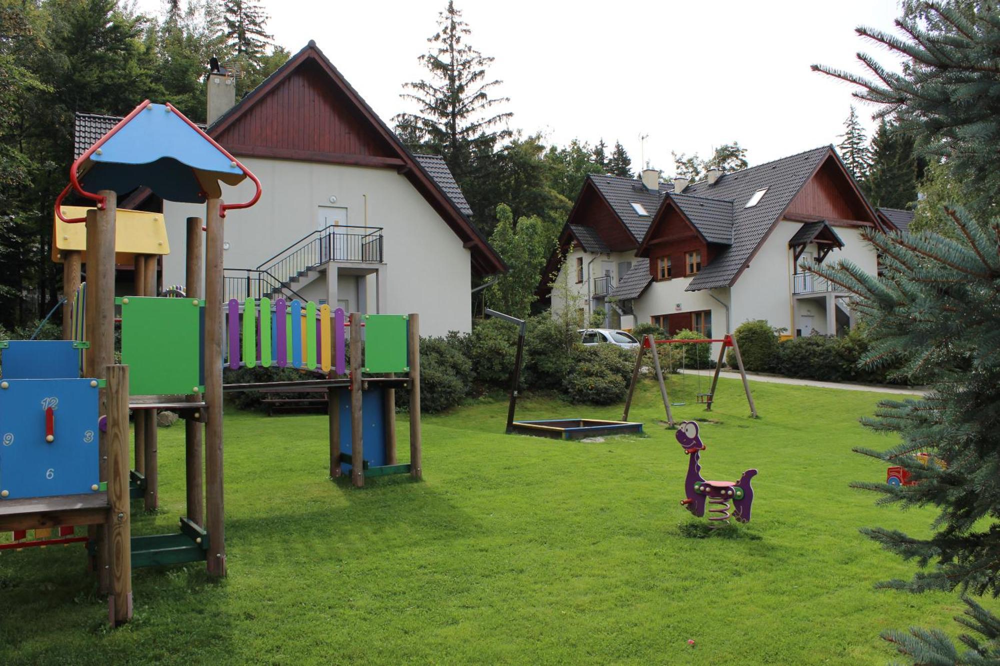 Apartament Bialy Na Osiedlu "Apartamenty Pod Sniezka" Karpacz Exteriér fotografie